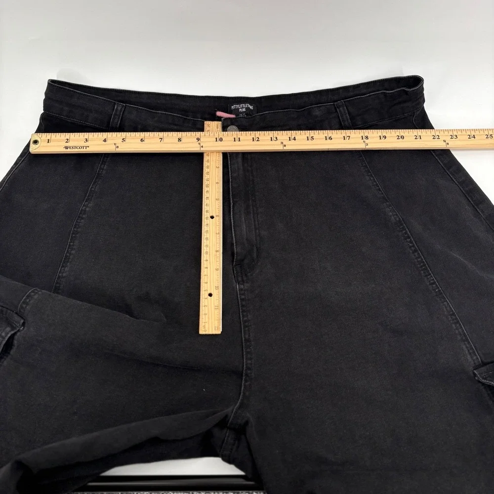 PrettyLittleThing‎ Plus Size 20 Black Wide Leg Crop Cargo Pants Goth
